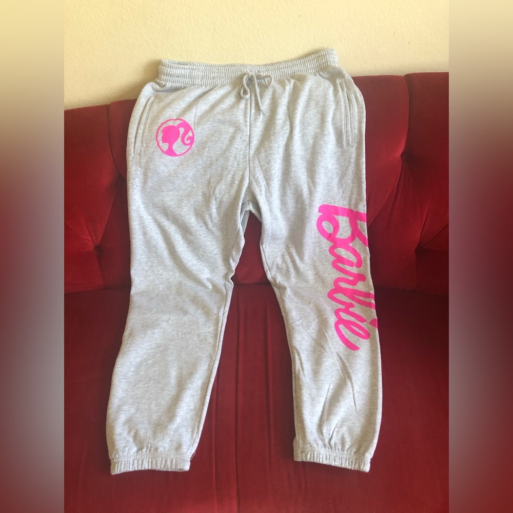 Barbie Sweatpants - Medium - Picture 6 of 8